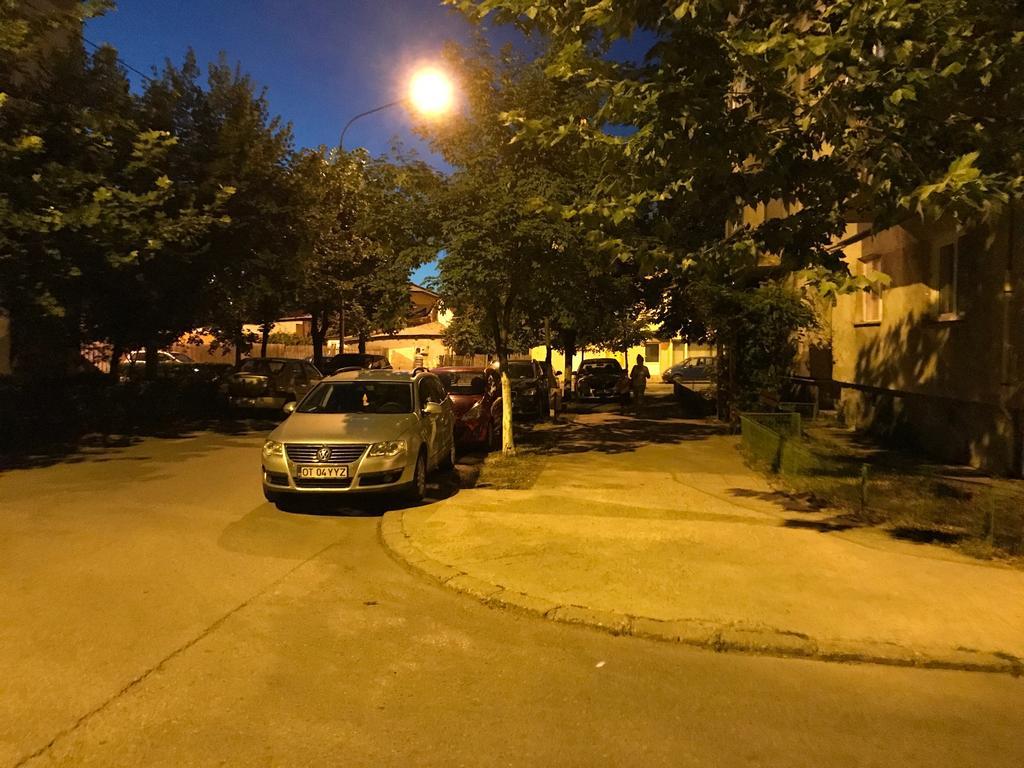 Casa Lux Central Слатина Экстерьер фото